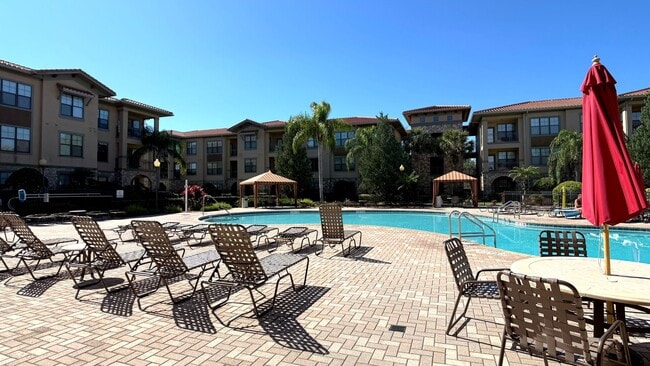 Building Photo - Move-in ready and Fully Furnished! This beautifully maintained 3-bedroom, 3-bath Condo offers a R...