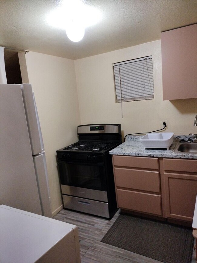 Building Photo - Charming 3BR House in Walnut Grove