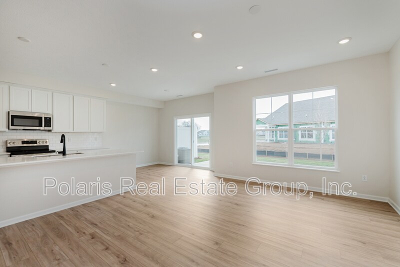 Building Photo - 12599 Cattle Rdg Dr