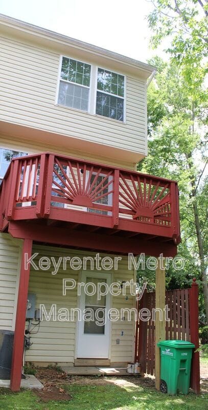 Building Photo - 13800 Fareham Ln