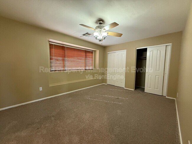 Building Photo - 8014 W Pima St