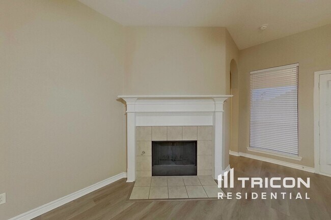 Building Photo - 1312 Pierron Dr