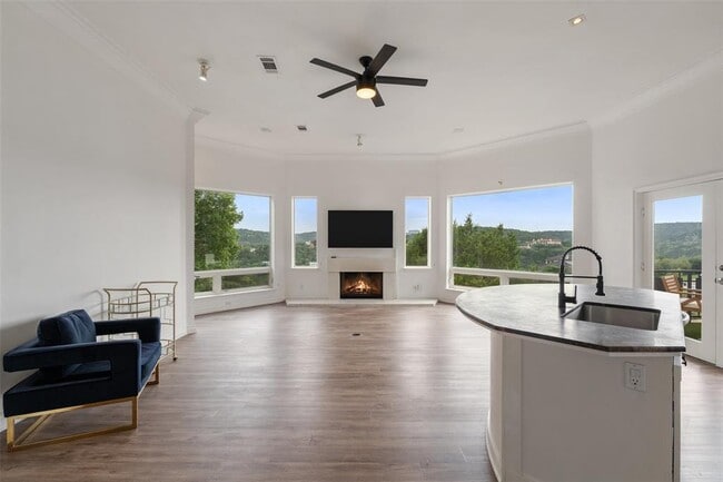 Building Photo - 5312 Scenic View Dr