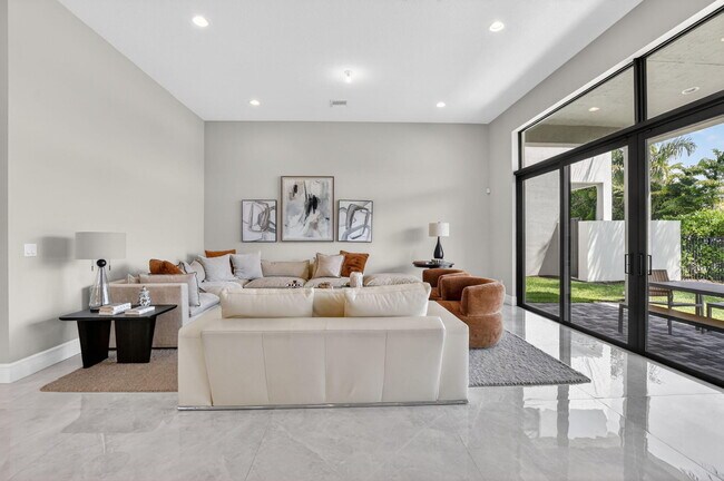 Building Photo - 17358 Santaluce Mnr