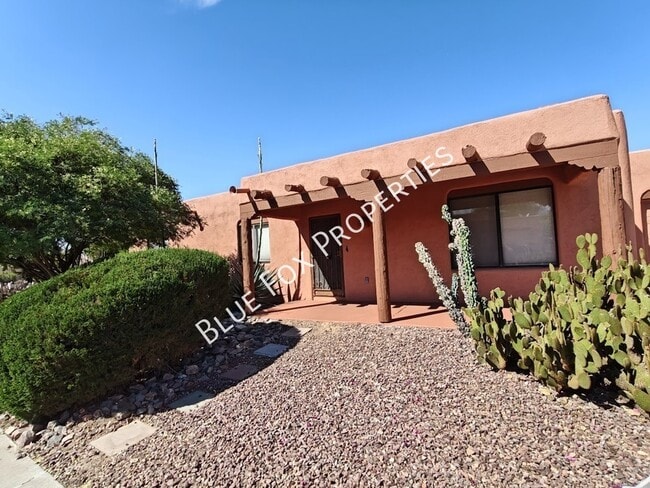 Building Photo - 9097 N Jessy Ln