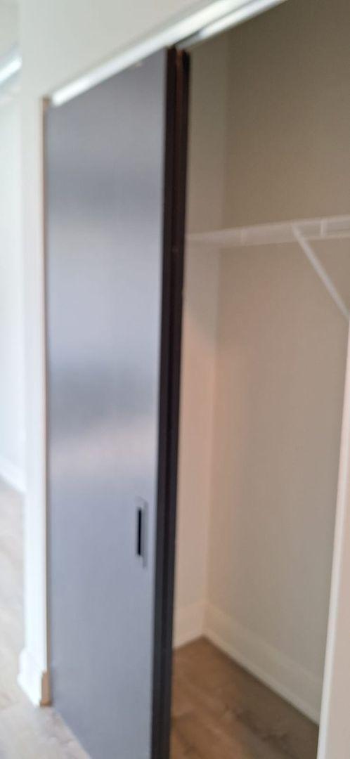 Building Photo - 0 bedroom in Chicago IL 60657