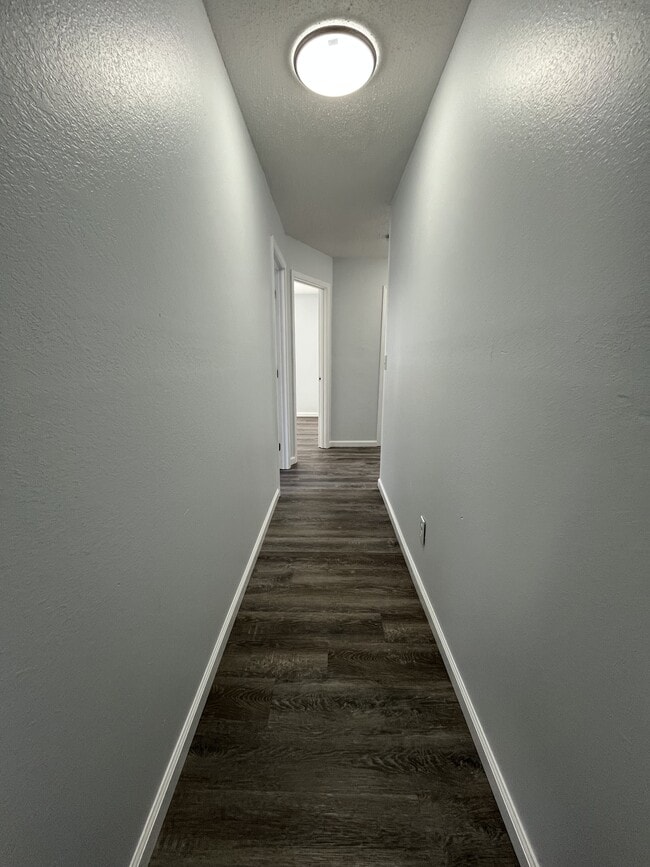 Building Photo - 119 S 8th St