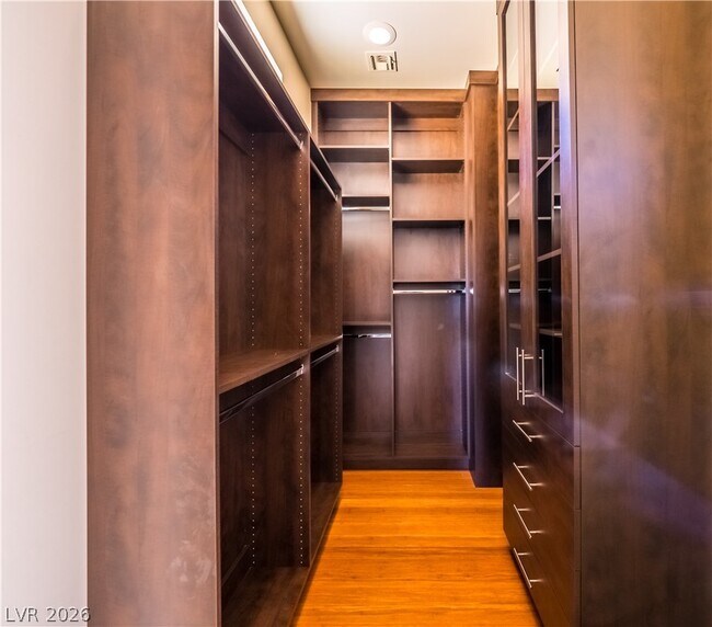 Building Photo - 7426 Yonie Ct