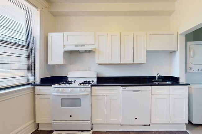 Floorplan - 5401-5403 S. Woodlawn Avenue