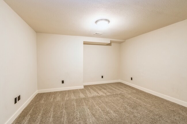 Building Photo - 7808 W 158th Pl
