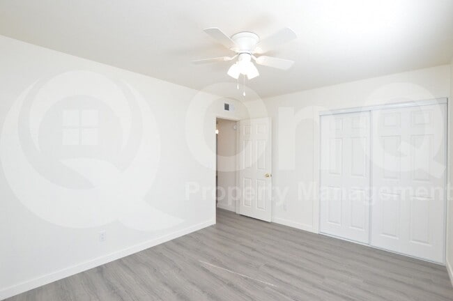 Building Photo - 143 S Mountain Rd