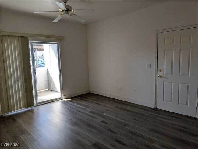 Building Photo - 7255 W Sunset Rd