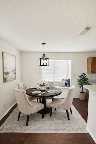 Building Photo - 1217 Buckeye Dr