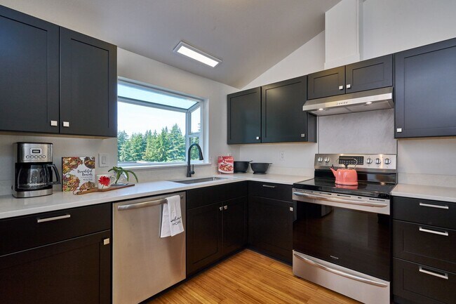 Building Photo - 31925 36th Ave SW