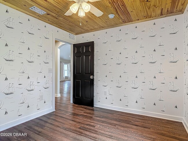 Building Photo - 14 Zollinger Pl