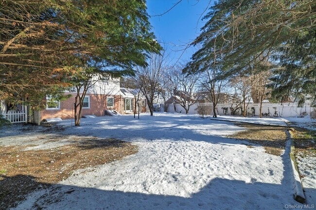 Building Photo - 5 Prospect St