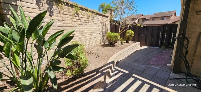 Building Photo - Creekridge Villas Single Story Condo in Gated Community in Orcutt with Easy Access to VSFB