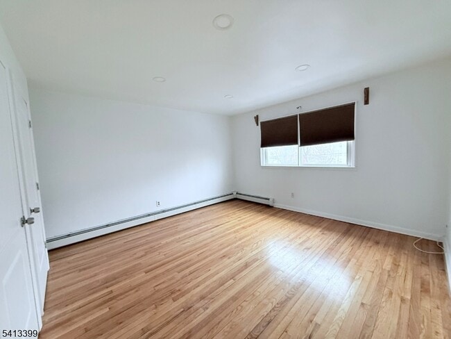 Building Photo - 24 N 5th St