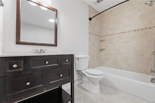 Building Photo - 620 Brook Landing Ct