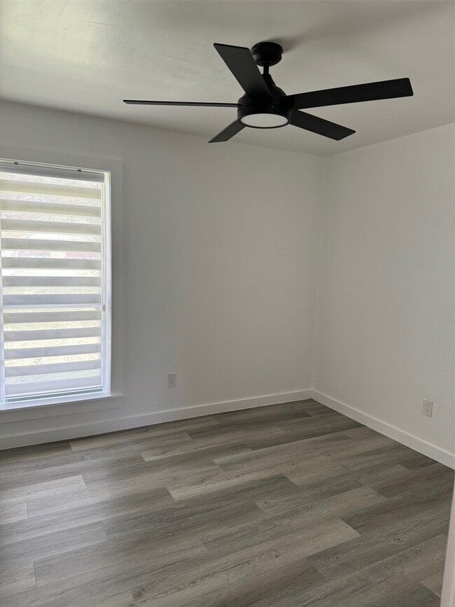 Building Photo - 14007 Dominique Dr