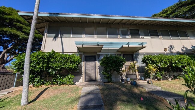 Building Photo - Newly Remodeled 2 bed 2 Bath Townhouse at Waialae Gardens in Kahala
