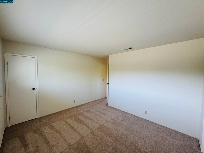 Building Photo - 103 Castle Rock Rd