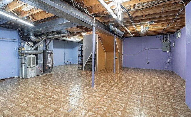 Building Photo - 2941 Beland Ave