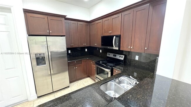 Building Photo - 3151 SW 47th St