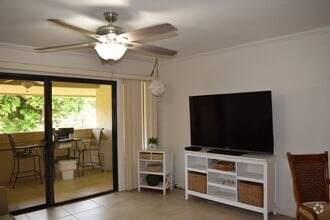 Building Photo - Maui Gardens 1bd 1ba upstairs Unit - Mostl...