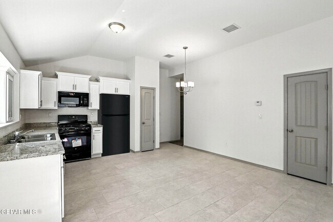 Building Photo - 14262 Kayla Mia Dr