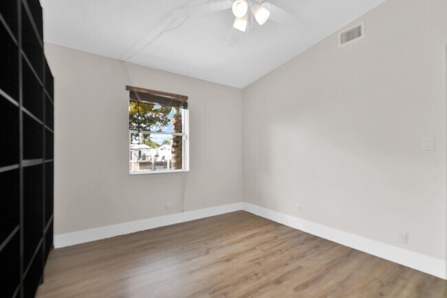 Building Photo - 2431 Key Largo Ln