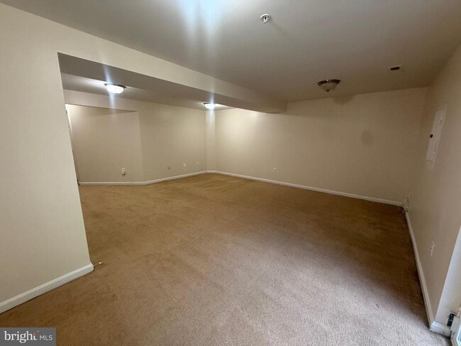 Building Photo - 4805 Springmaid Ln