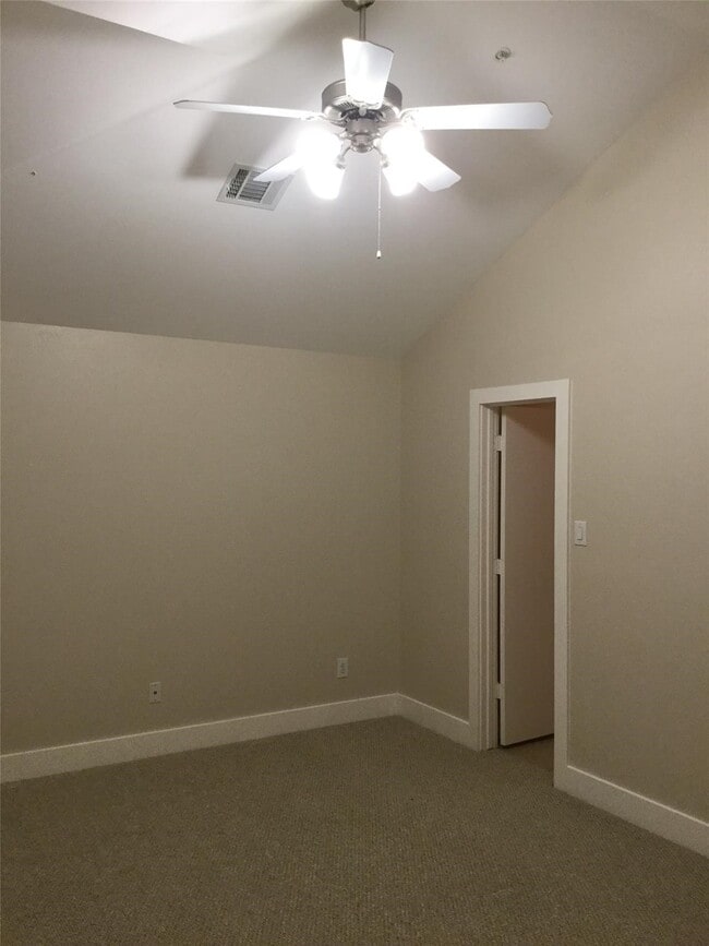 Building Photo - 3501 Link Valley Dr.