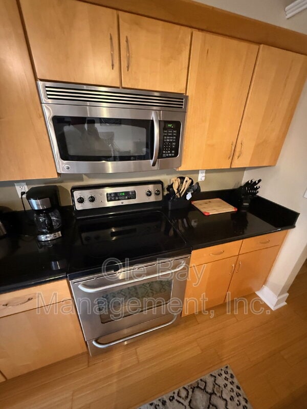 Building Photo - 412 Dauphin St