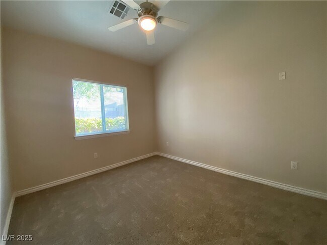 Building Photo - 7833 Hidden Village Ave