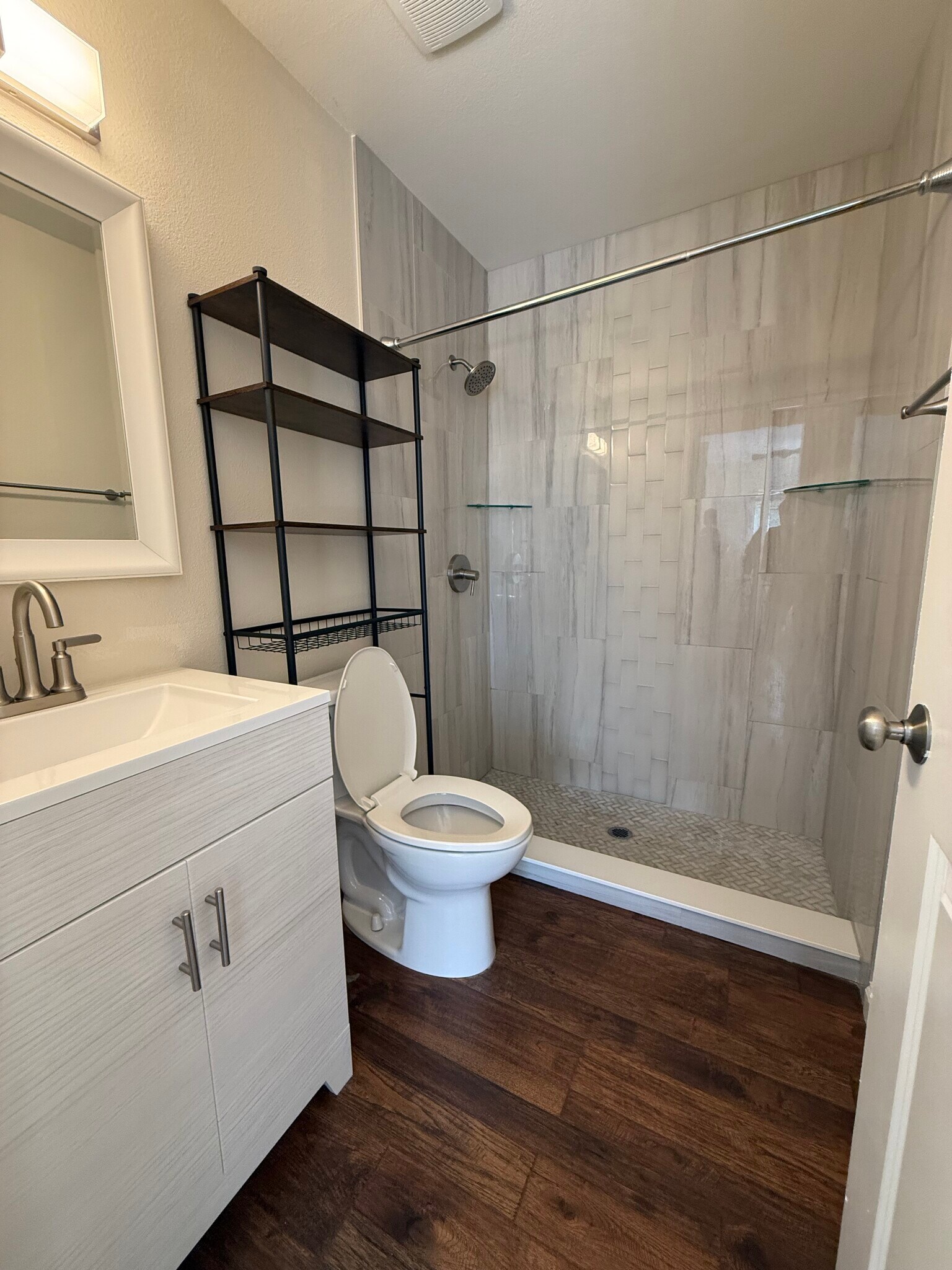 Building Photo - 107 58th St E