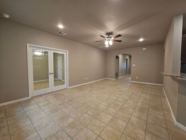 Building Photo - 5010 Charles Lp