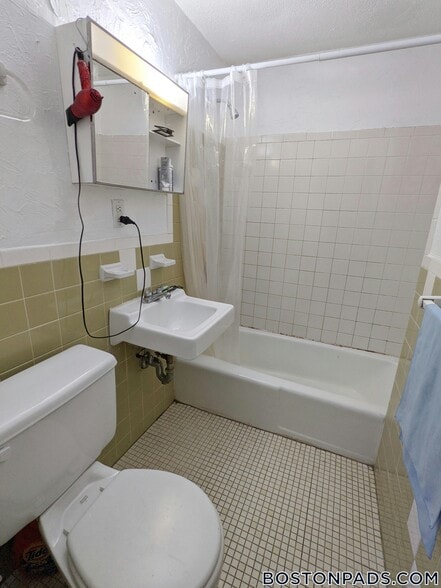 Building Photo - 28 S Huntington Ave