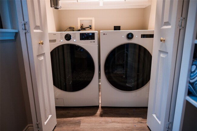 Building Photo - 13011 Lemur Ln