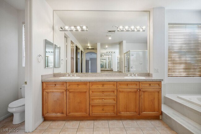 Building Photo - 1813 Country Meadows Dr