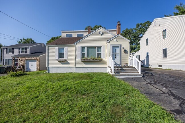 Building Photo - 28 Brookdale Ave