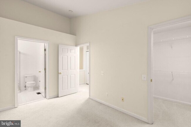 Building Photo - 12739 Fair Crest Ct