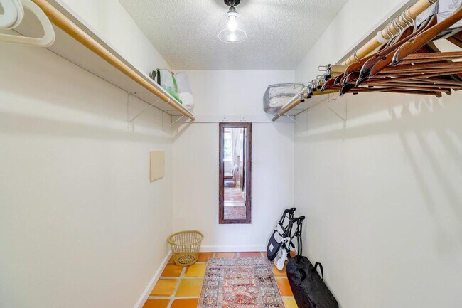 Building Photo - 113 Margarita Rd