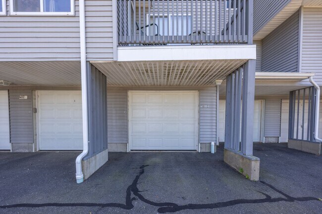 Building Photo - Waterfront Condo Overlooking Hamlin Pond –...