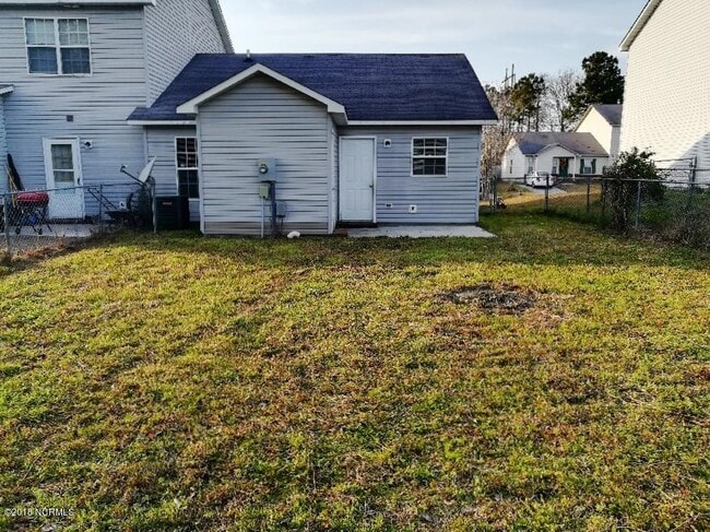 Building Photo - 1076 W Pueblo Dr