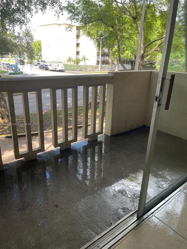 Building Photo - 1800 Sans Souci Blvd