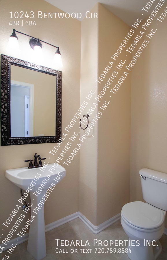 Building Photo - 10243 Bentwood Cir