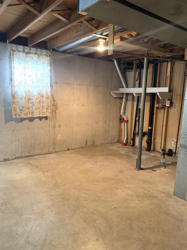 Building Photo - 5486 Mira Loma Cir