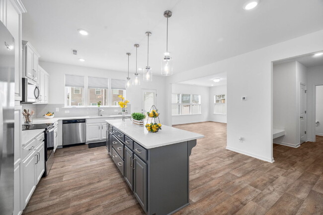 Building Photo - Spacious 4-Bedroom Rental in Desirable Arl...