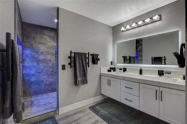 Building Photo - 5938 Creekside Sands Ln